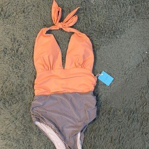 Cupshe swimsuit I’ve never worn!